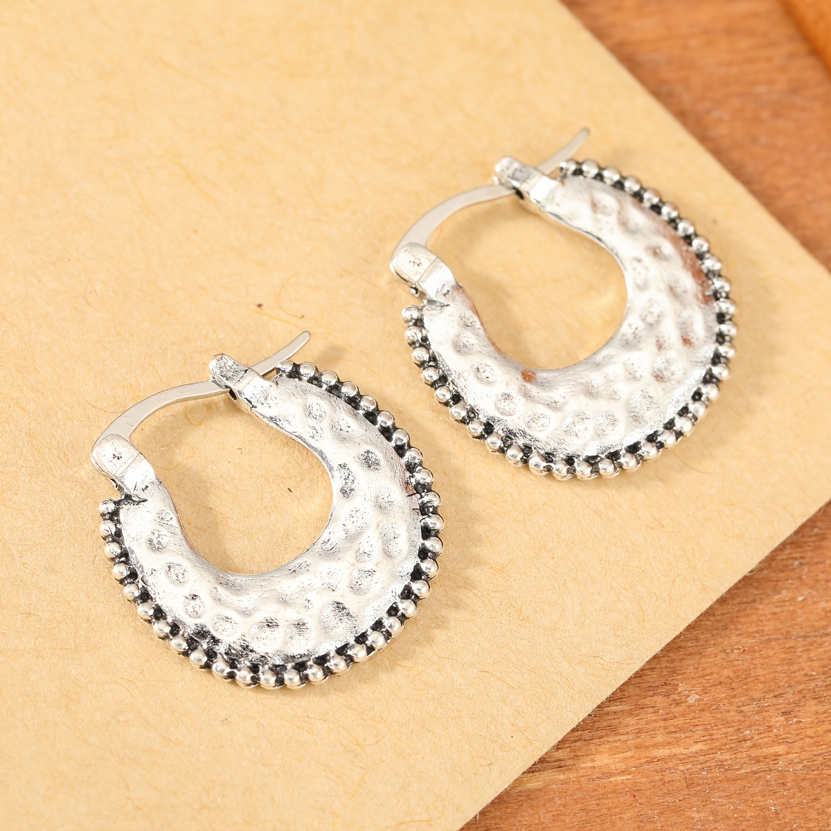 Vintage U-Shaped Hammered Texture Beaded Ear Cuffs for Women